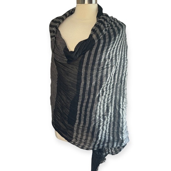 PASHMINA Black & Gray Striped - Picture 3 of 5
